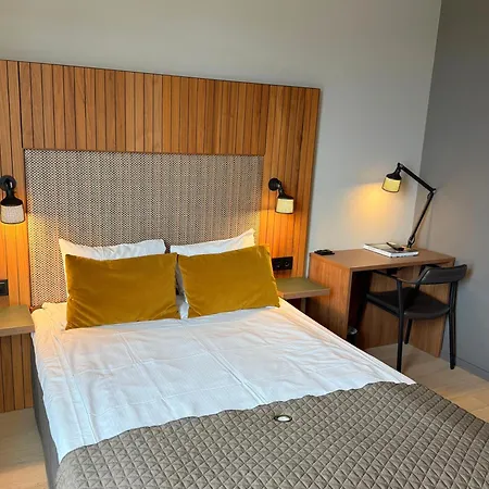 Hotel Quality River Station 3*