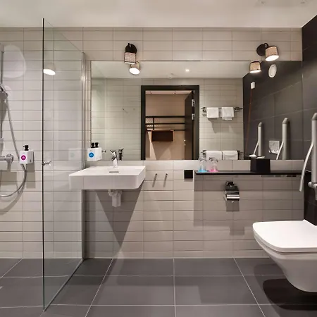 Quality River Station ドランメン