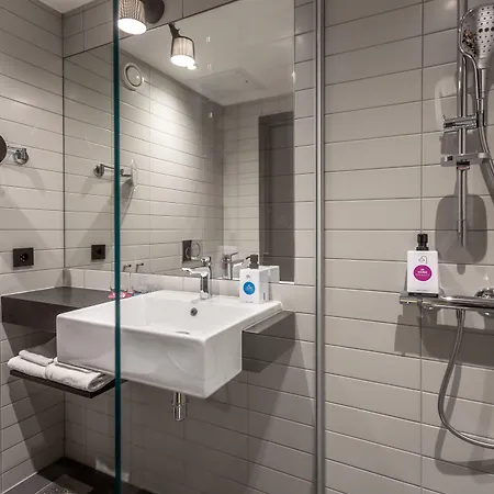 Hotel Quality River Station 3*