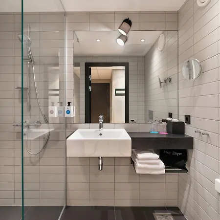 Quality River Station Hotel